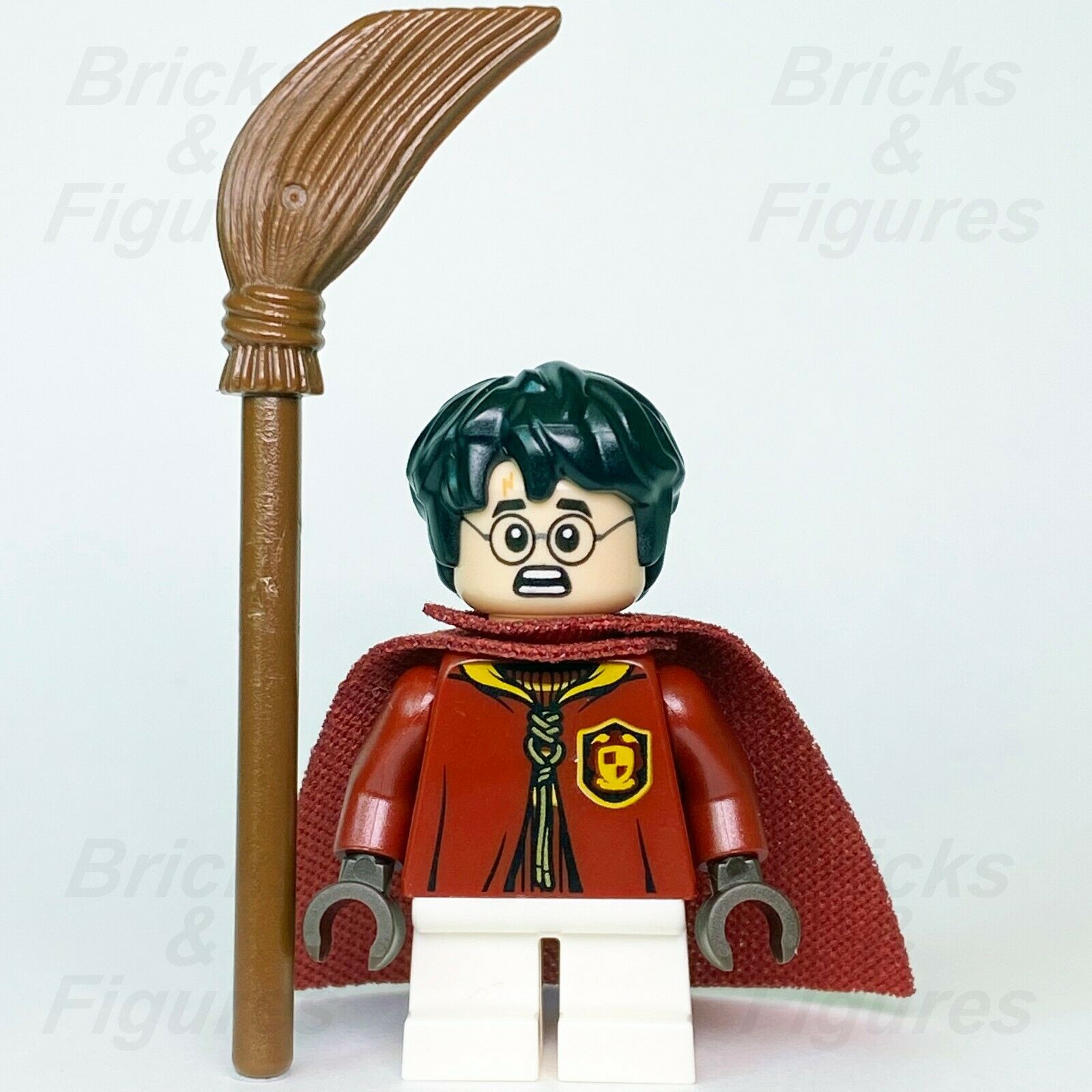 New LEGO® Harry Potter Quidditch Uniform Wizard Minifigure + Flying Broom 75956 - Bricks & Figures